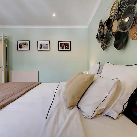 Comfortable Town House In Quiet Area By Lovelystay Lisbona Esterno foto