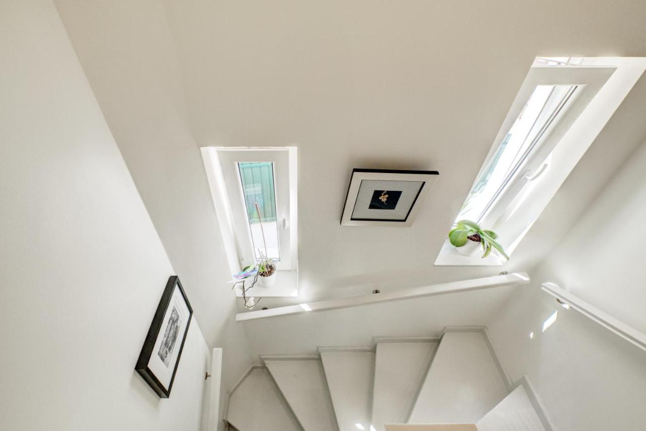 Holiday home Comfortable Town House In Quiet Area By Lovelystay