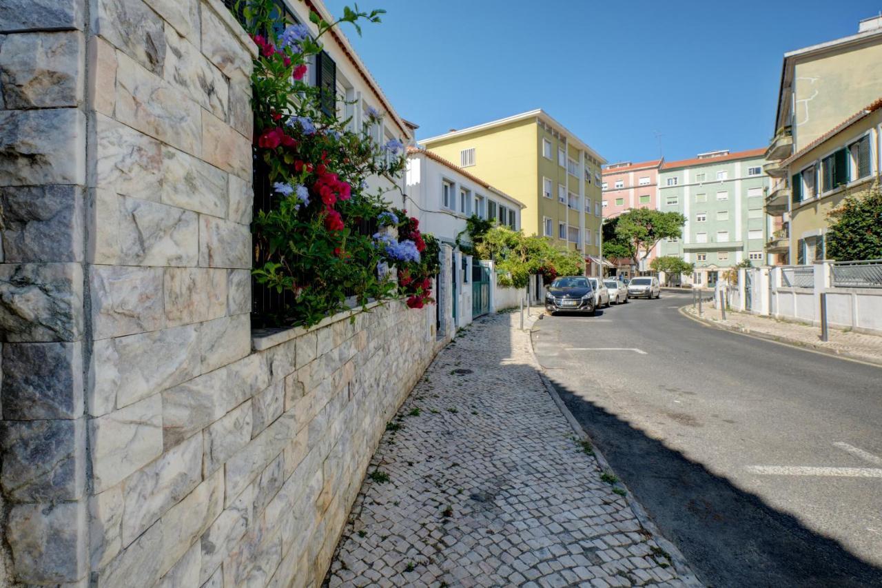 Holiday home Comfortable Town House In Quiet Area By Lovelystay Lisbon
