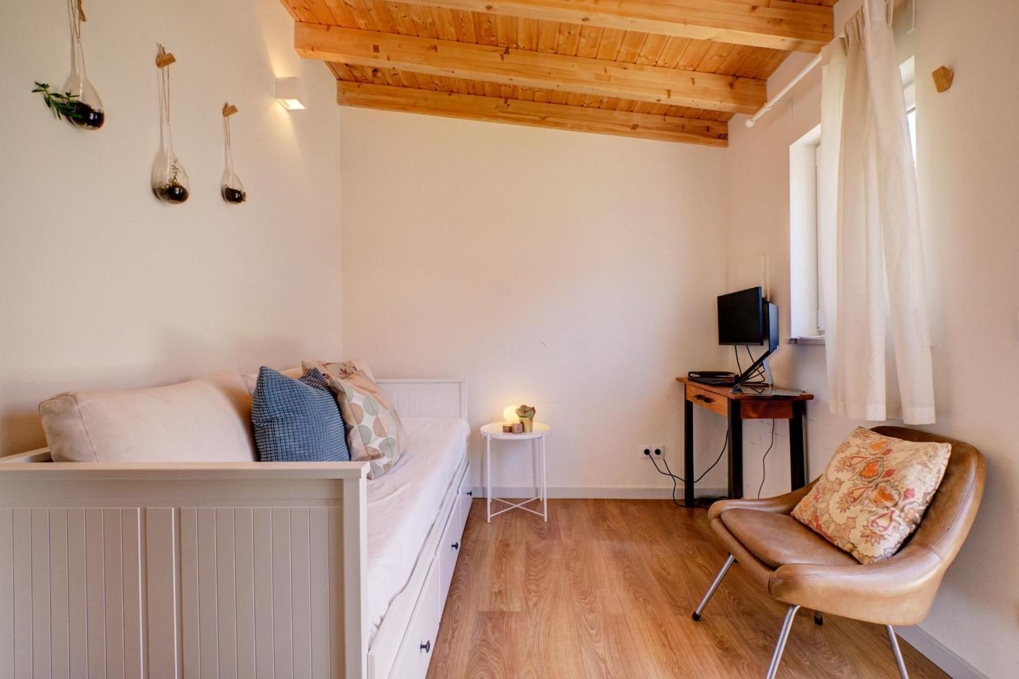 Comfortable Town House In Quiet Area By Lovelystay * Lisbon