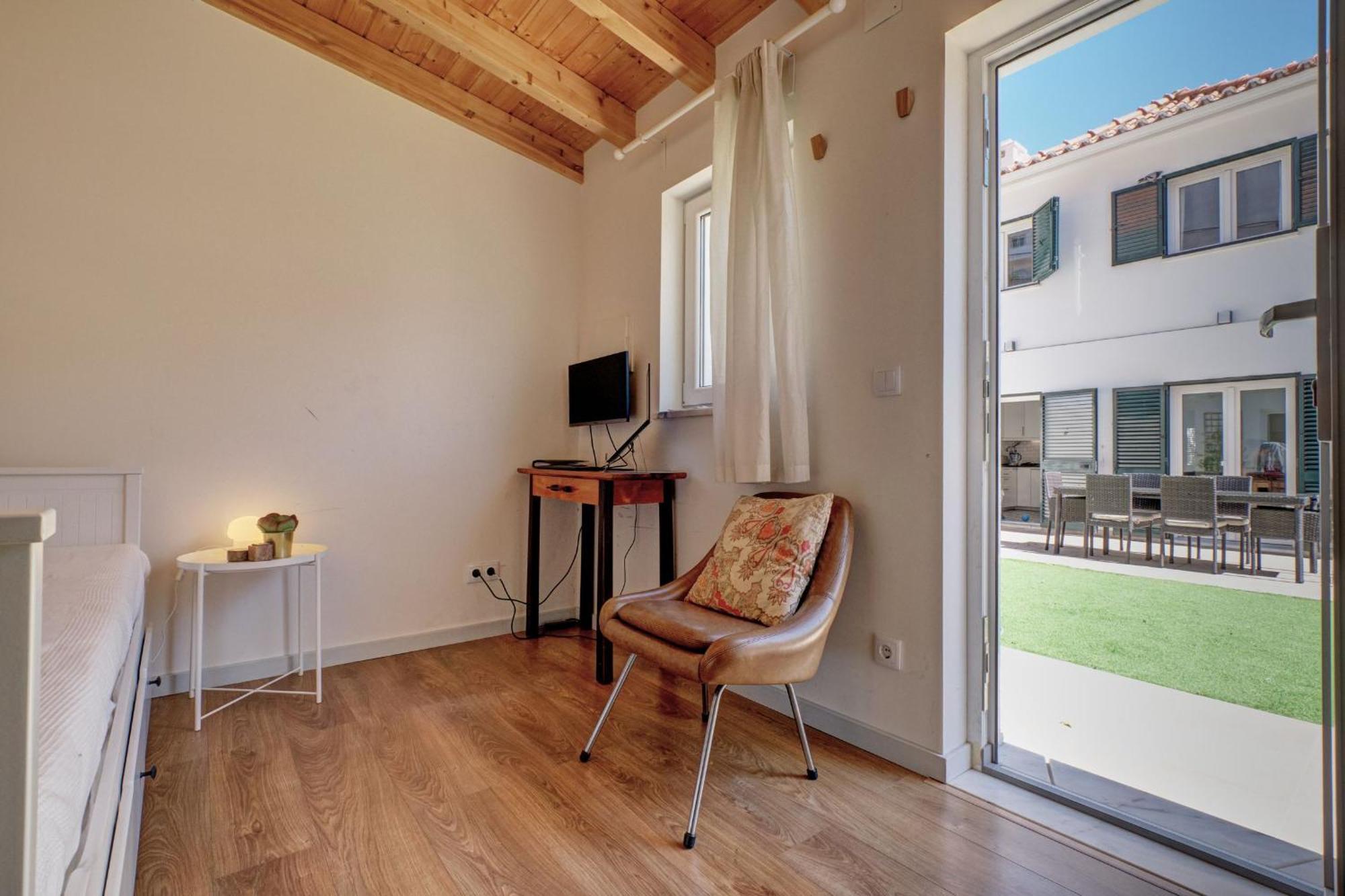 Comfortable Town House In Quiet Area By Lovelystay Casa vacanze Lisbona